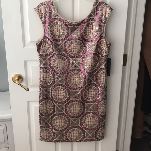 Nicole Miller sequence cocktail dress. - Picture 2 of 5